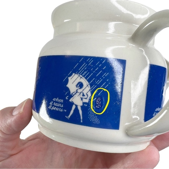 Lot Of 2 Vintage Morton Salt Creamer Jugs Pitchers - Picture 7 of 10